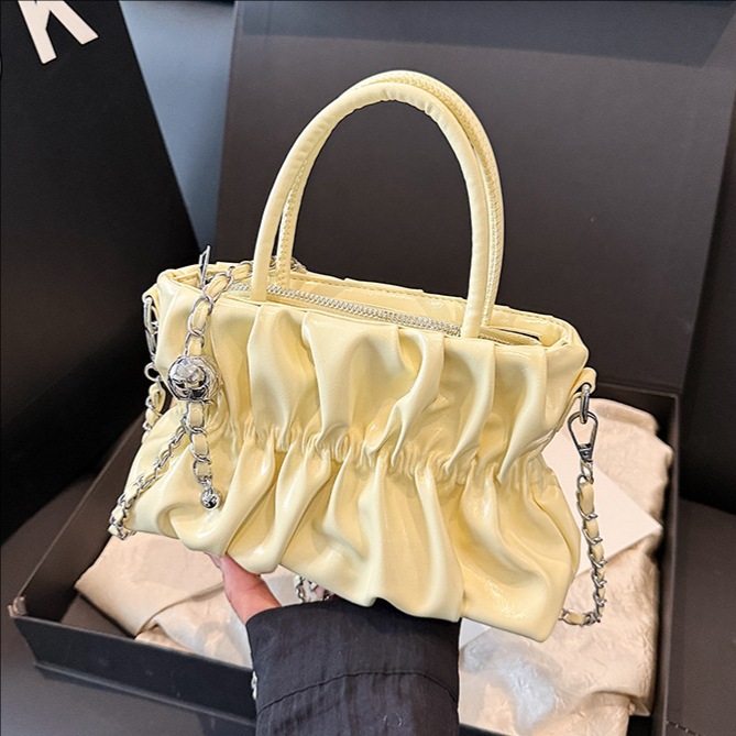 Cross-border trendy and versatile pleated handbag for women, a new summer 2025 niche design chain single-shoulder crossbody bag full figure