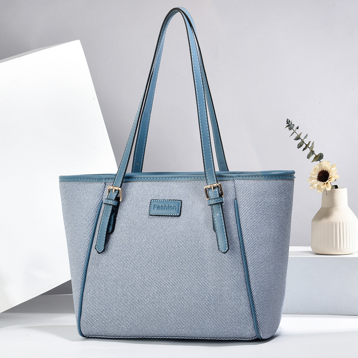 A stylish and fashionable 2024 new style basket handbag for women, a practical large-capacity bag for middle-aged moms Specification drawing