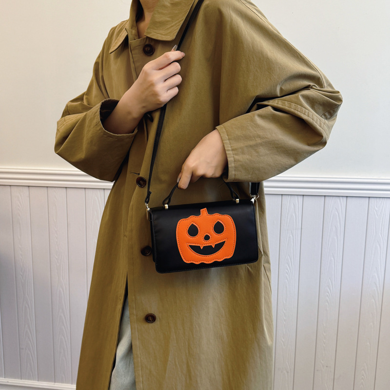 Halloween Pumpkin handbag for Girls 2024 Cross-border Niche and funny Design Party personality single-shoulder crossbody bag Specification drawing