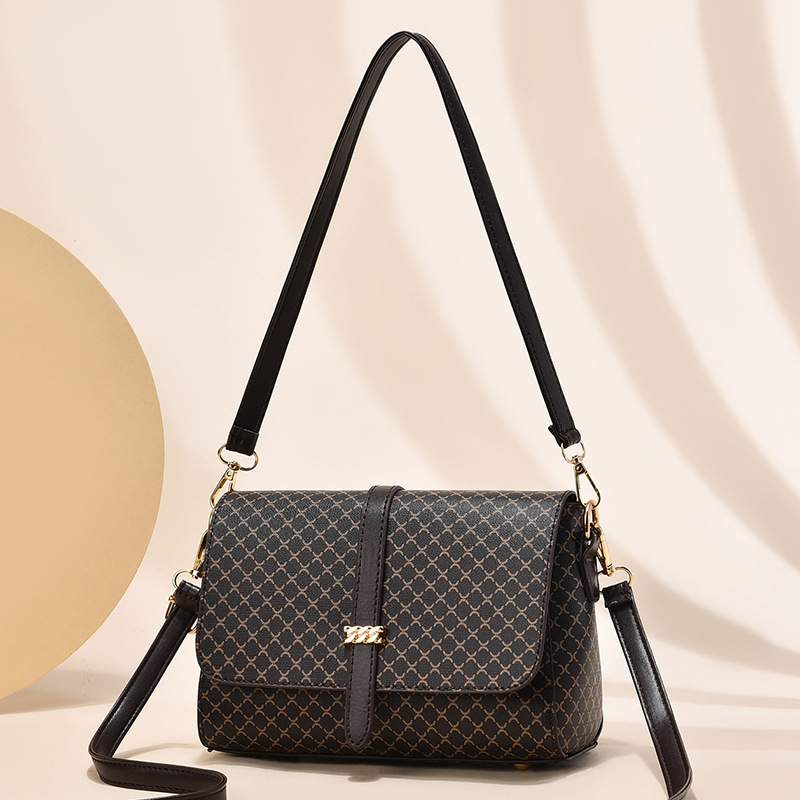 Women's bags 2022 New style Trendy, middle-aged and elderly single-shoulder bags, crossbody bags, fashionable and versatile, mom bags, one-piece consignment Application Scenario