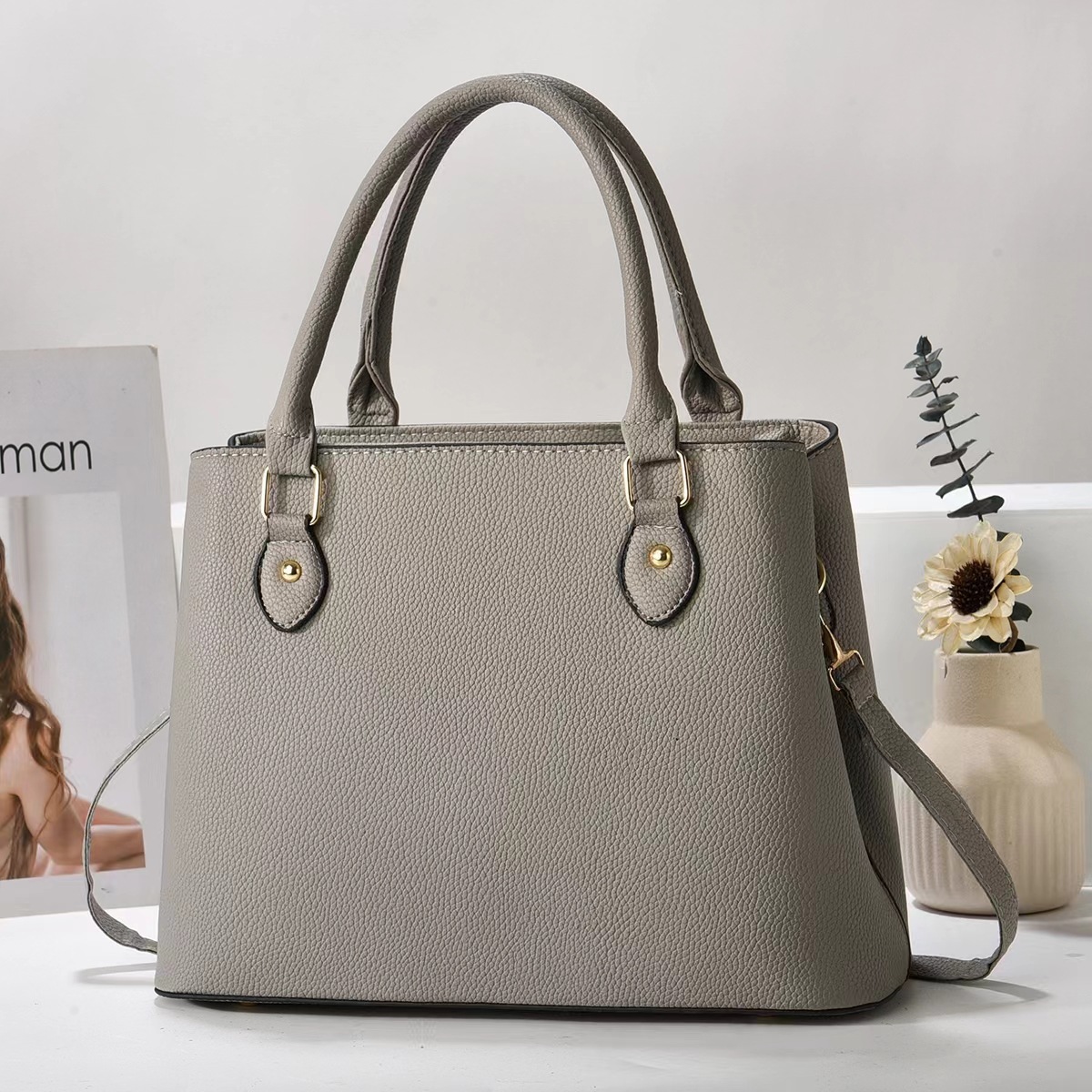 New 2024 women's bag crossbody bag, single-shoulder bag, fashionable and elegant women's handbag, cross-border foreign trade consignment for women details Picture