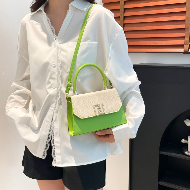 New cross-border versatile women's bag, fashionable casual handbag, work and commuting bag, ins small square bag, crossbody bag Specification drawing