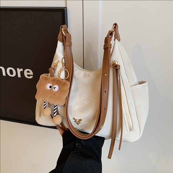 Casual commuting large-capacity women's 2025 new style, high-end and versatile crossbody bag, fashionable single-shoulder armpit bag full figure