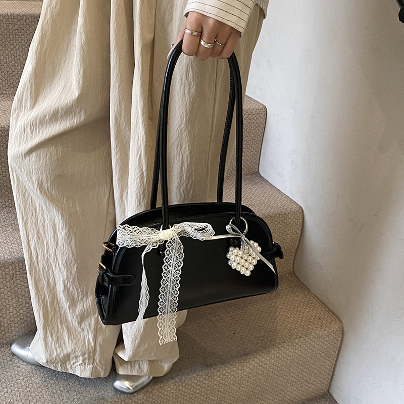 A niche, high-quality and fashionable single-shoulder bag for spring 2025, a stylish underarm bag, and a high-end hand-held commuter bag Specification drawing