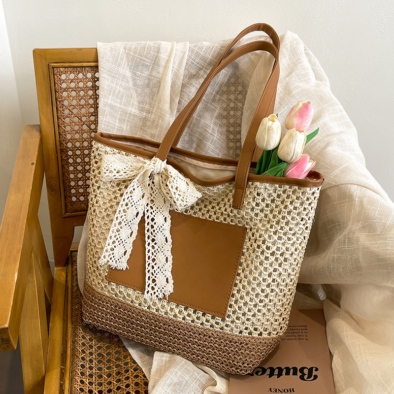 Handmade woven bag for women, 2025 new style, popular beach vacation single-shoulder bag, large capacity tote bag, straw woven bag full figure