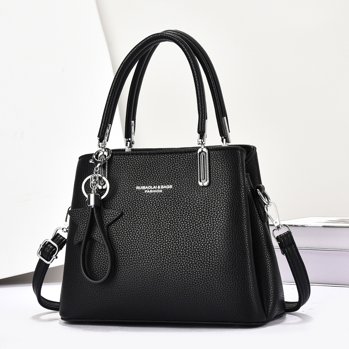 Women's bag 2025 New Spring and summer style handbag, fashionable large-capacity versatile single-shoulder crossbody bag, one-piece consignment full figure