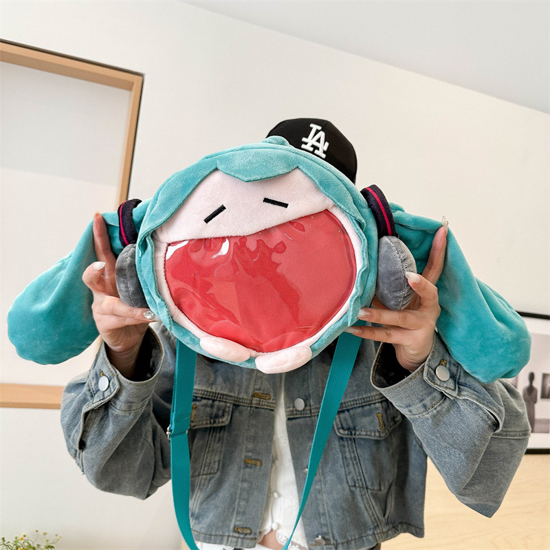 New cartoon Hatsune Miku pain bag, new trendy plush wide-mouthed single-shoulder bag, 2D girl crossbody bag full figure