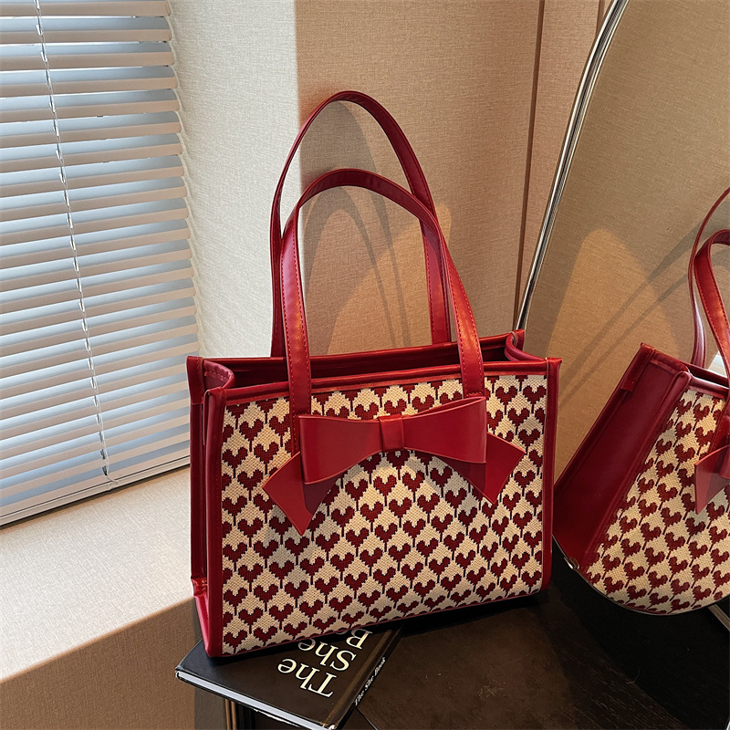 A new 2024 high-end, large-capacity hand-held bridal bag, wedding bag and tote bag for women Specification drawing