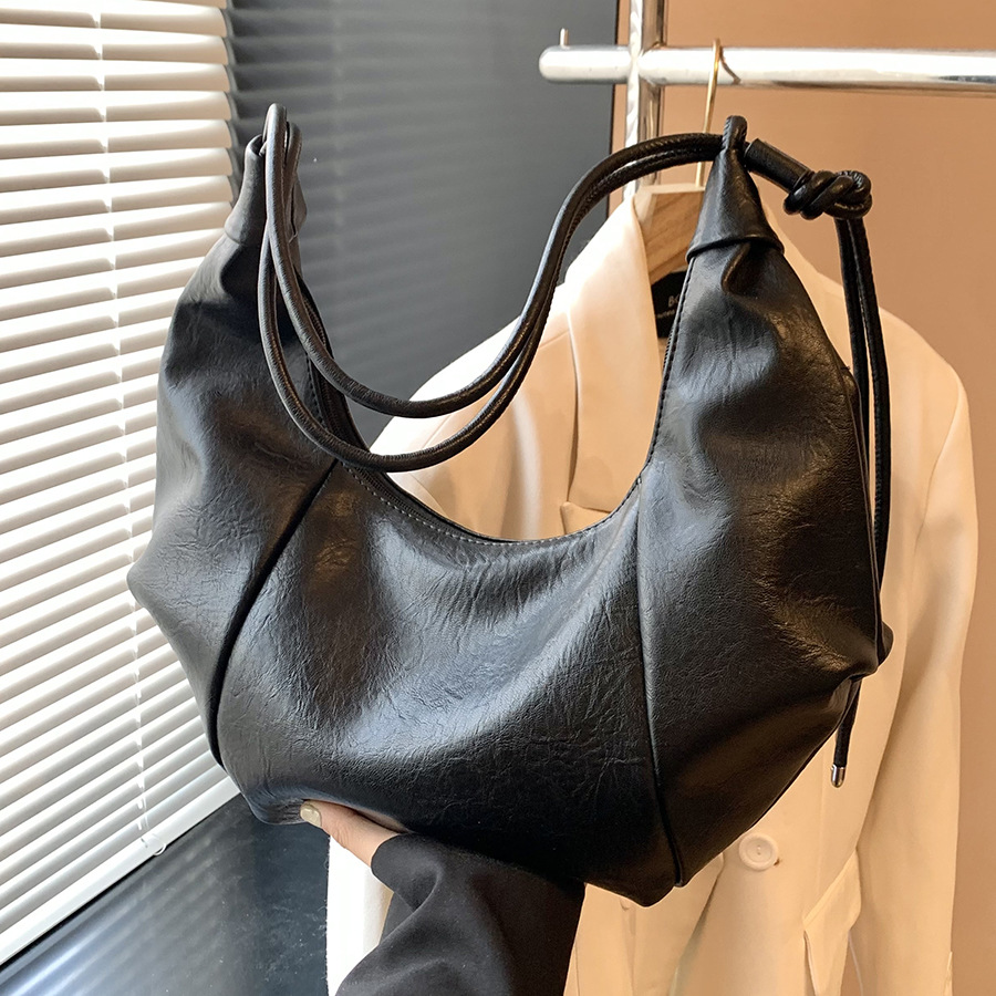 Retro Maillard women's 2024 new style trendy, fashionable and high-end single-shoulder bag with large capacity crossbody dumpling bag full figure