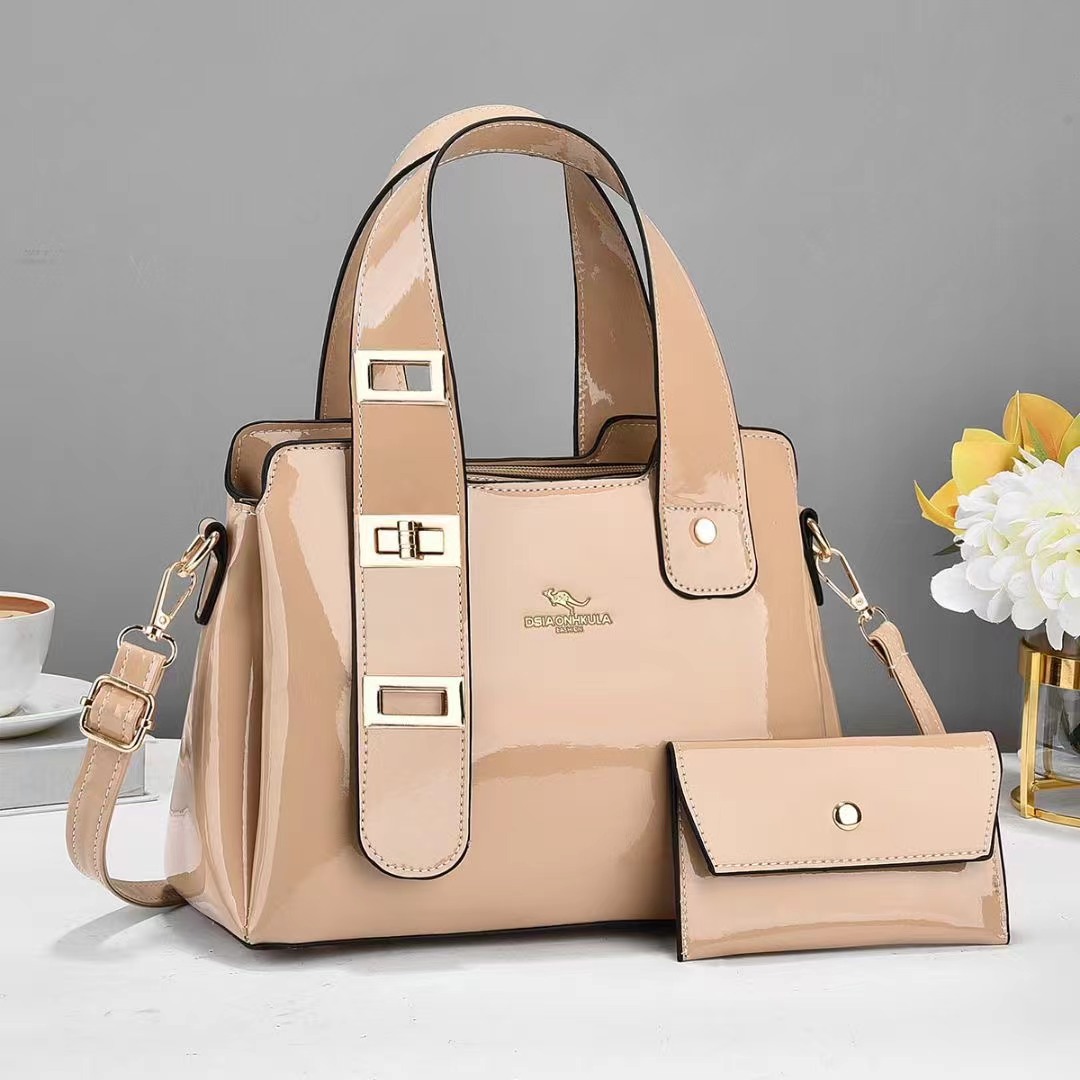Shiny leather versatile single-shoulder bag, 2024 new style simple bucket bag, crossbody mother and child bag, handbag, cross-border women's bag for export Application Scenario