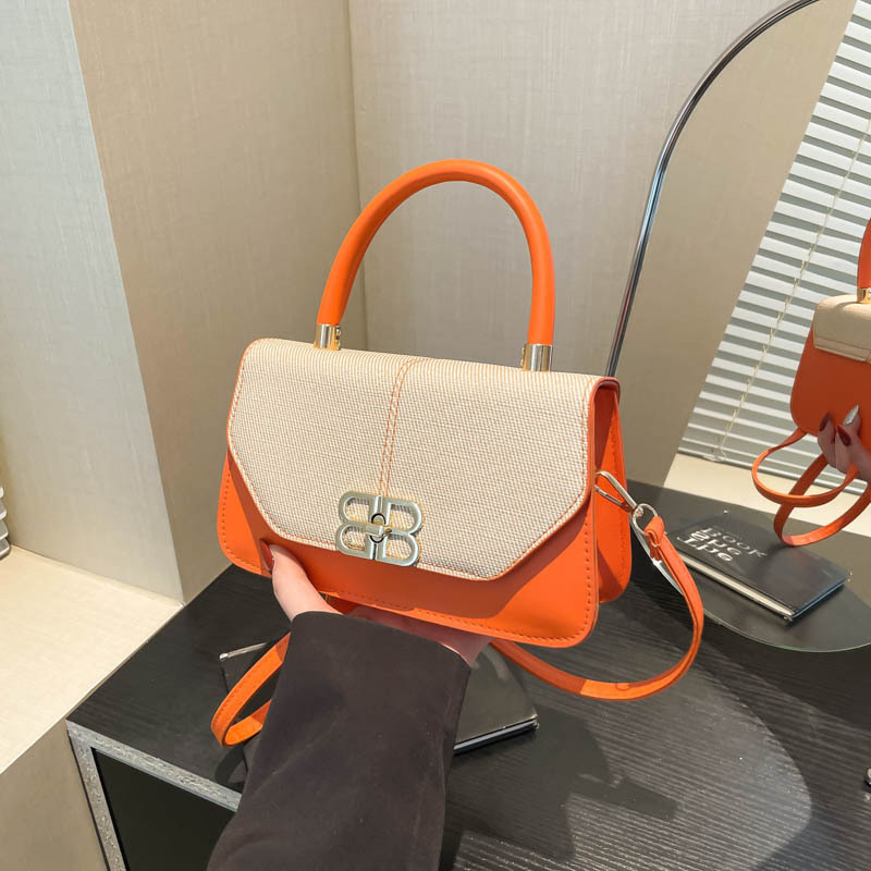 European and American retro underarm small square bag, pu texture handbag, niche design, single-shoulder bag, simple and casual crossbody bag full figure