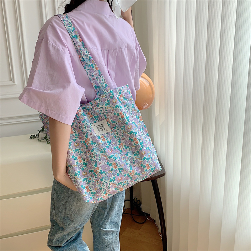 26101 ins retro floral canvas bag, casual single-shoulder bag, cloth bag, hand-held large bag, student sweet tote bag details Picture