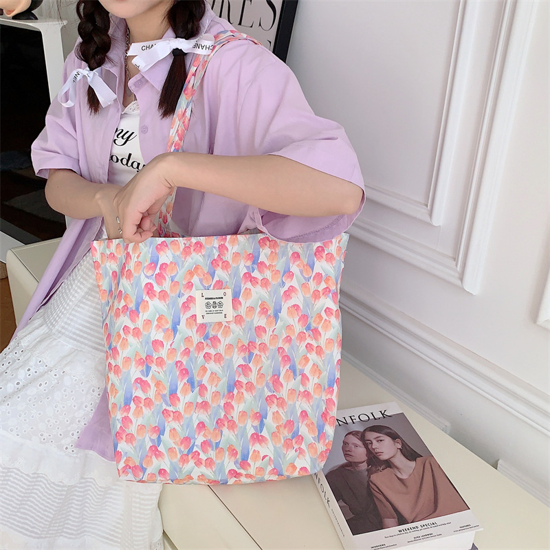 26101 ins retro floral canvas bag, casual single-shoulder bag, cloth bag, hand-held large bag, student sweet tote bag full figure