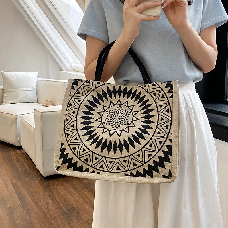 2023 new single-shoulder linen bag, geometric retro and simple shopping bag, Korean-style large-capacity hand-held tote bag Application Scenario