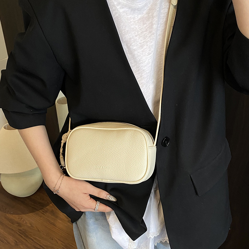 Solid color lychee pattern simple pillow bag for women, new Spring/Summer 2025, stylish, versatile and high-end single-shoulder crossbody bag Specification drawing