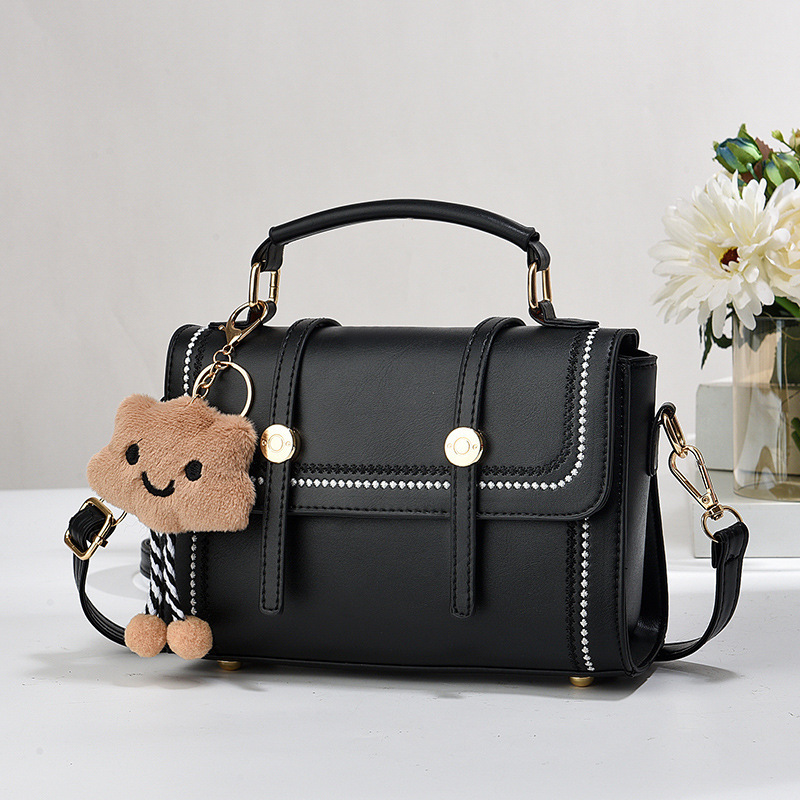 A versatile and trendy summer bag for women, a popular single-shoulder crossbody small bag for women, a new type of bag for women, from an export fashion manufacturer Specification drawing