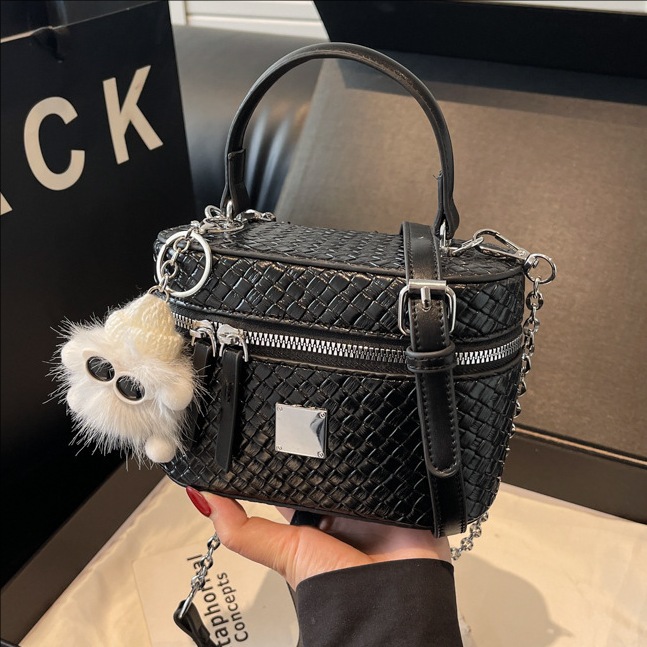 Cross-border niche woven pattern handbag for women 2025 new style versatile chain crossbody bag Casual crossbody box bag full figure