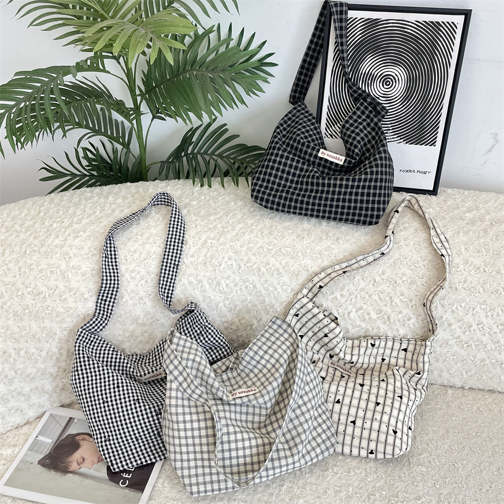 5741 Korean version simple and lightweight checkered crossbody tote bag, 2025 new versatile shoulder bag, summer canvas bag full figure