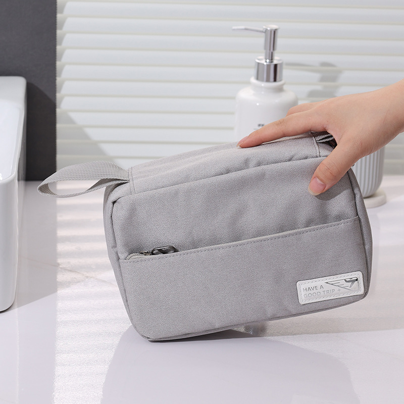 Wabi-sabi style three-section toiletry and storage bag, travel toiletry bag, makeup storage bag, large capacity, high-end feel Application Scenario