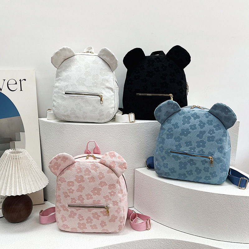 Trendy printed canvas women's bag, cute ear-shaped small backpack, 2024 new Korean-style single-shoulder bag, casual handbag Application Scenario