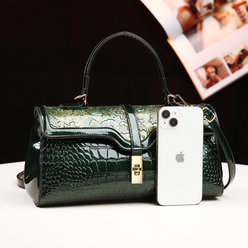 Shiny leather pillow bag 2024, women's bag, flip cover bag, noble print, trendy hand bag, shoulder bag with multiple layers, crossbody bag, mom details Picture