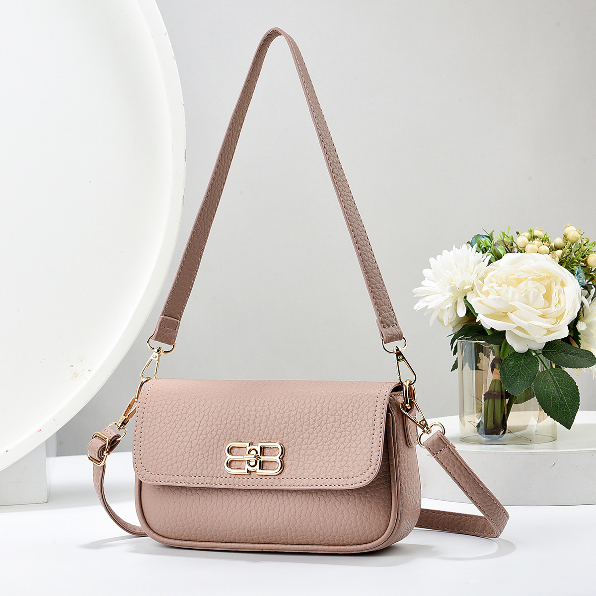 Cross-border foreign trade Women's small Bag 2025 New Korean version single-shoulder pillow bag, fashionable and casual crossbody bag Specification drawing