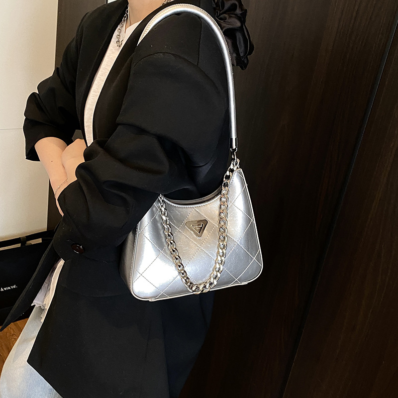 Cross-border retro fashion diamond-shaped chain underarm bag for women 2025 new style, trendy, stylish, versatile and casual single-shoulder bag Specification drawing