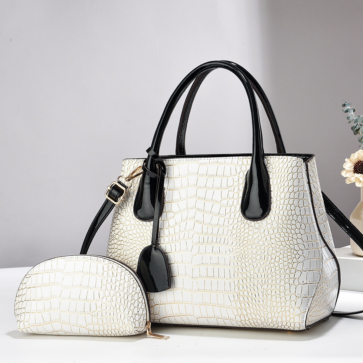 The new stone-patterned fashionable mother-and-child bag is simple, versatile for cross-border use, and features a high level of appearance. It is a large-capacity, light luxury crossbody bag details Picture