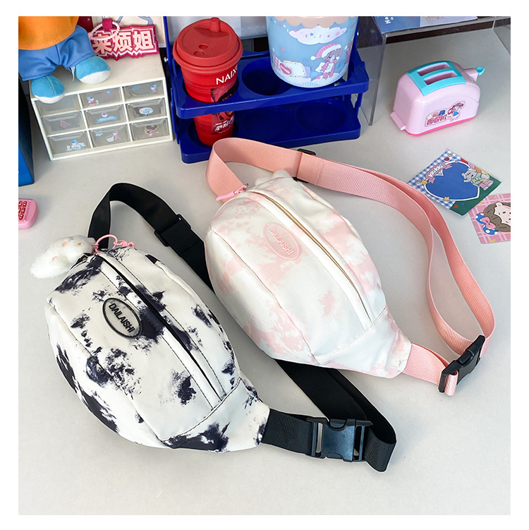 A new large-capacity single-shoulder bag in the Korean ins style, a simple and versatile small chest bag in the school style, and a fashionable crossbody bag for students Specification drawing