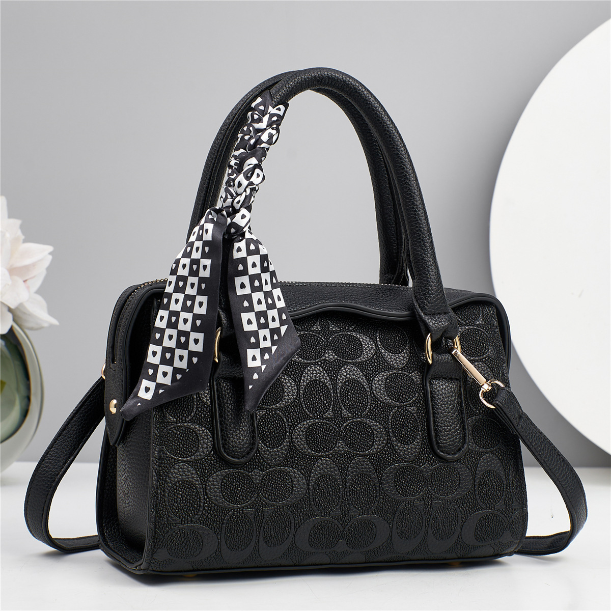 Mini small pillow bag, women's handbag, single-shoulder bag, crossbody bag, large-capacity Boston small square bag for women details Picture