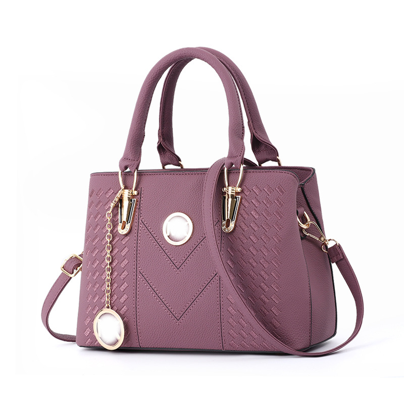 The 2022 new cross-border best-selling women's bag, a stylish and simple European and American single-shoulder bag, versatile crossbody handbag for women details Picture