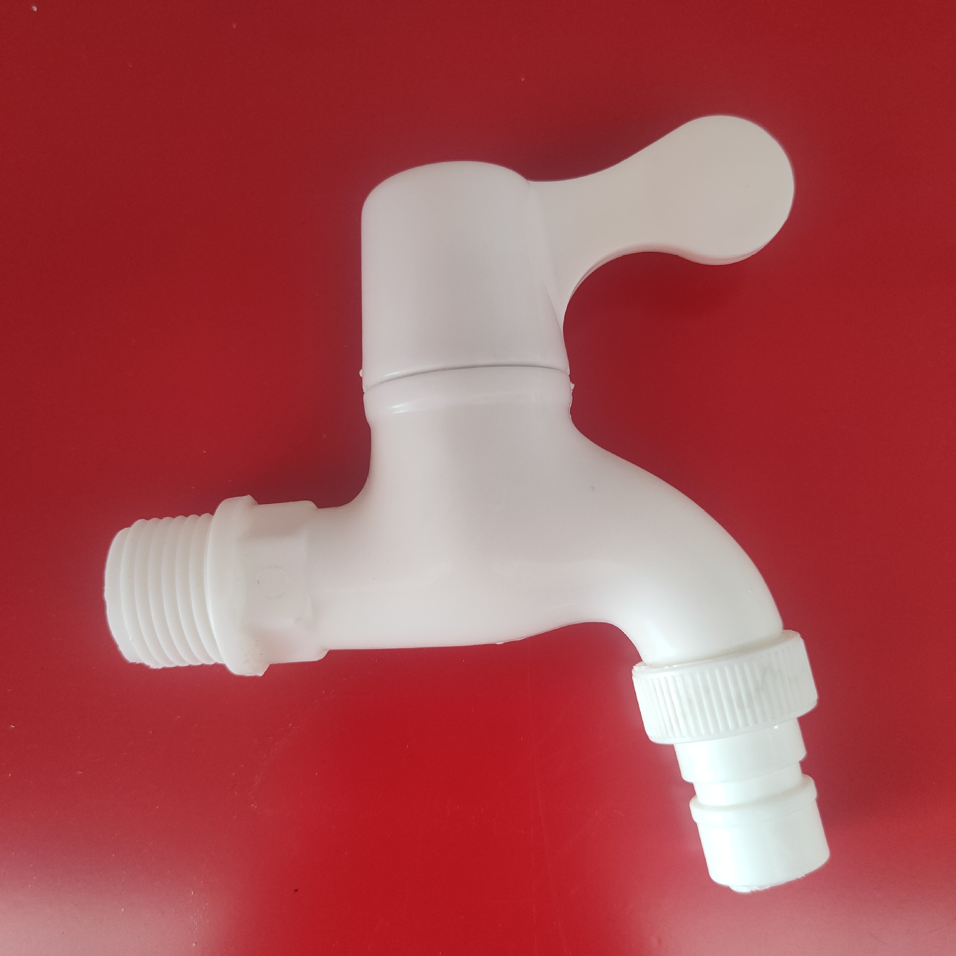 Factory wholesale of washing machine faucets, plastic steel faucets, plastic faucets, and household engineering faucets full figure