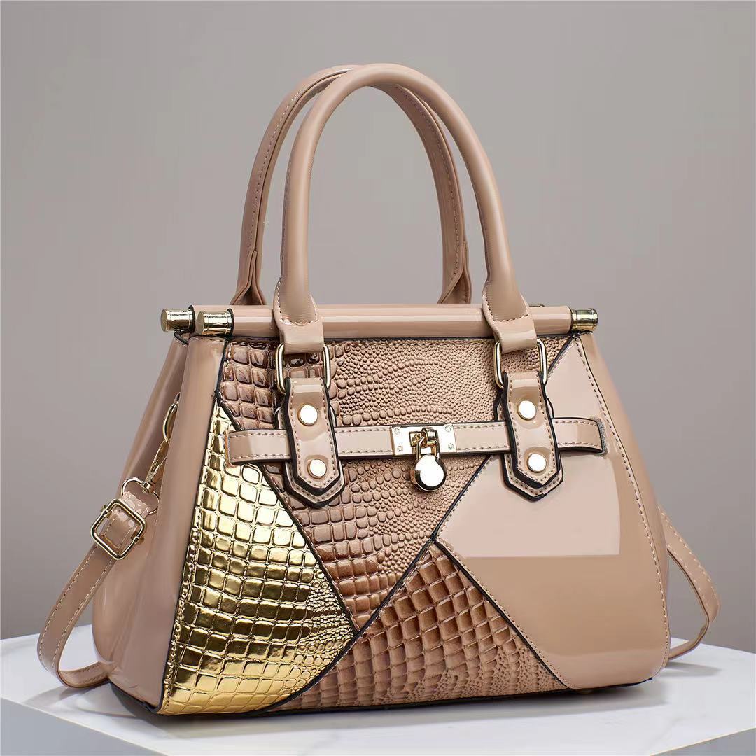 The manufacturer's 2023 new style of patchwork crossbody bag for foreign trade women is a versatile mom bag and a fashionable hand-held shiny leather single-shoulder bag details Picture