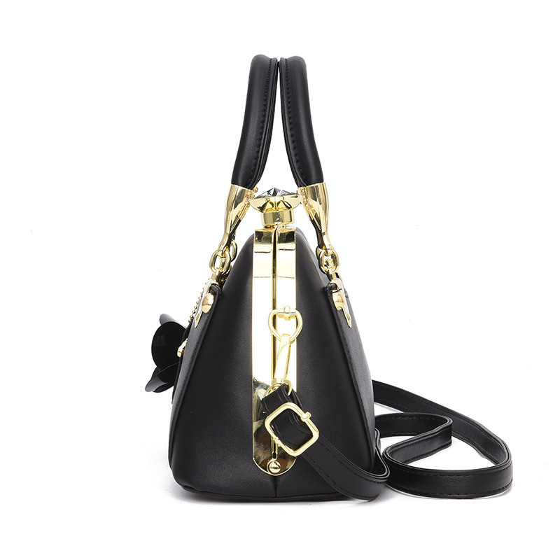 Steel frame shell mini bag 2024 Women's Bag Trend single-shoulder bag Cross-border trend Single-shoulder bag manufacturer direct sales and consignment Specification drawing