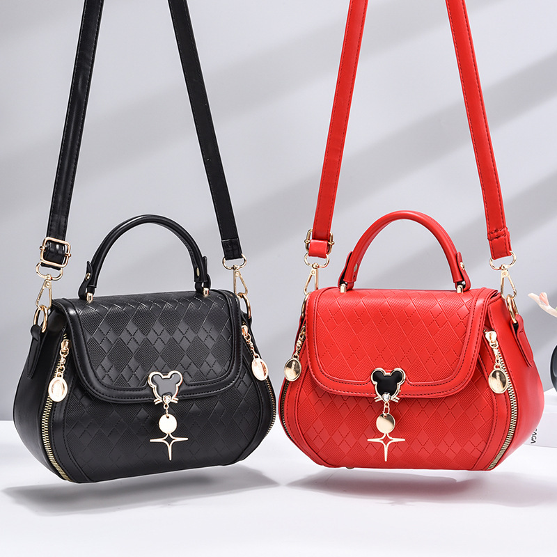 Cross-border delivery of 2023 new style bags: Women's trendy single-shoulder bags, soft leather small bags, versatile quality crossbody bags, lightweight women's bags Specification drawing