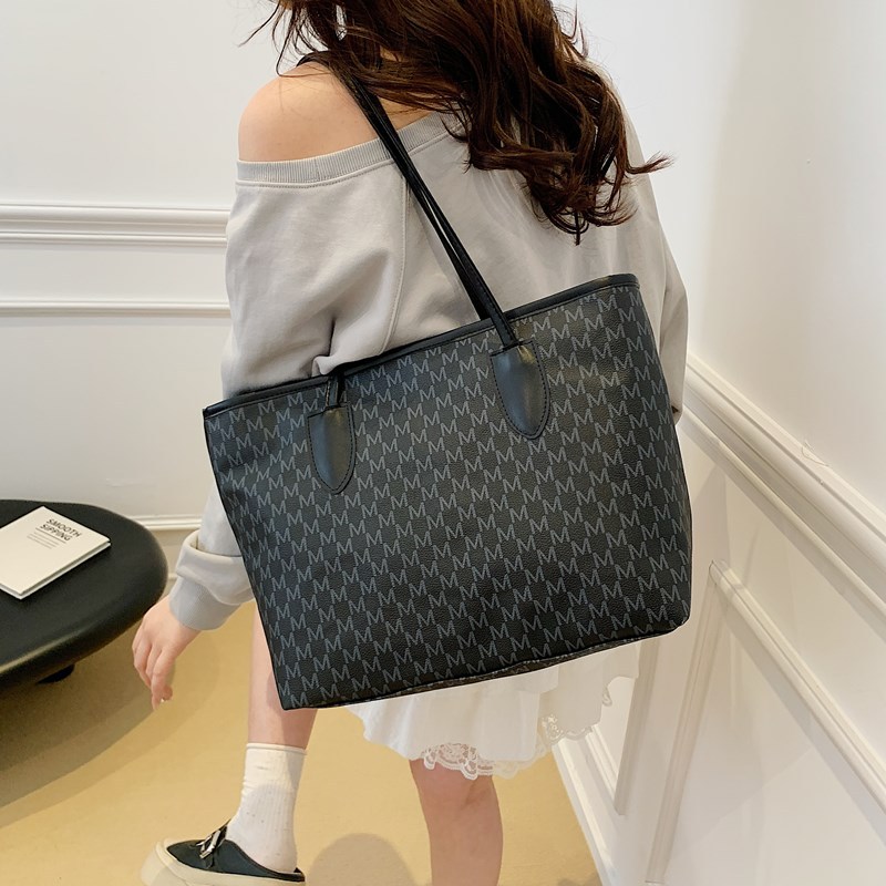Lette-textured tote bag for women, 2025 new style hand-held commuter bag, trendy and fashionable for going out, large-capacity single-shoulder large bag Specification drawing