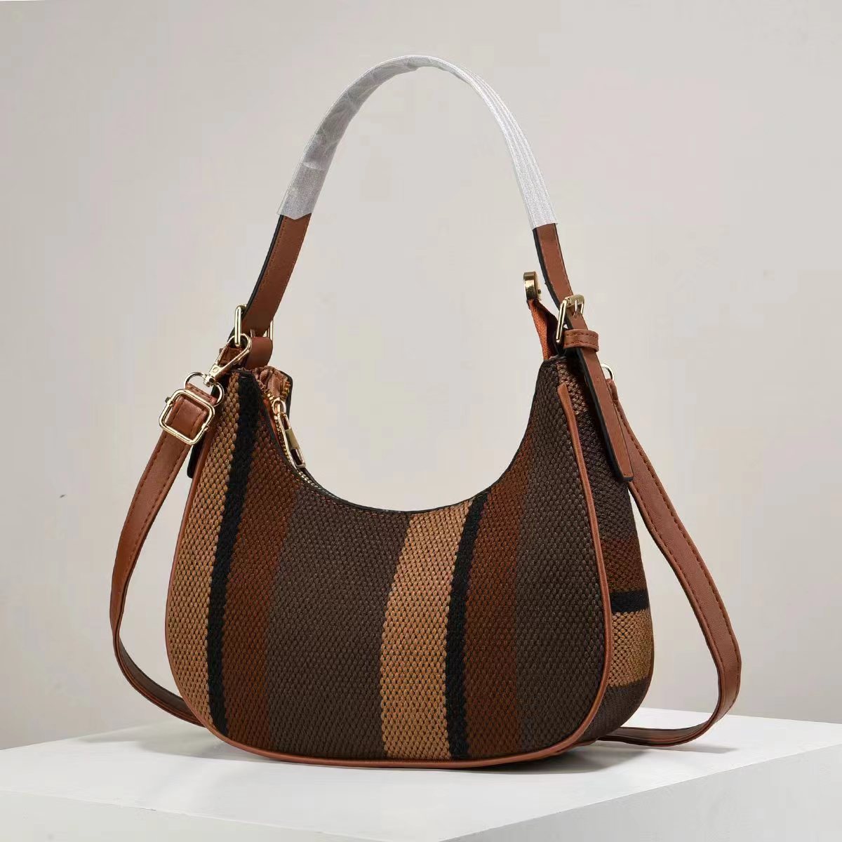 New fabric striped women's bag 2024, a high-end single-shoulder crossbody bag, stylish, versatile and simple handbag for women Specification drawing