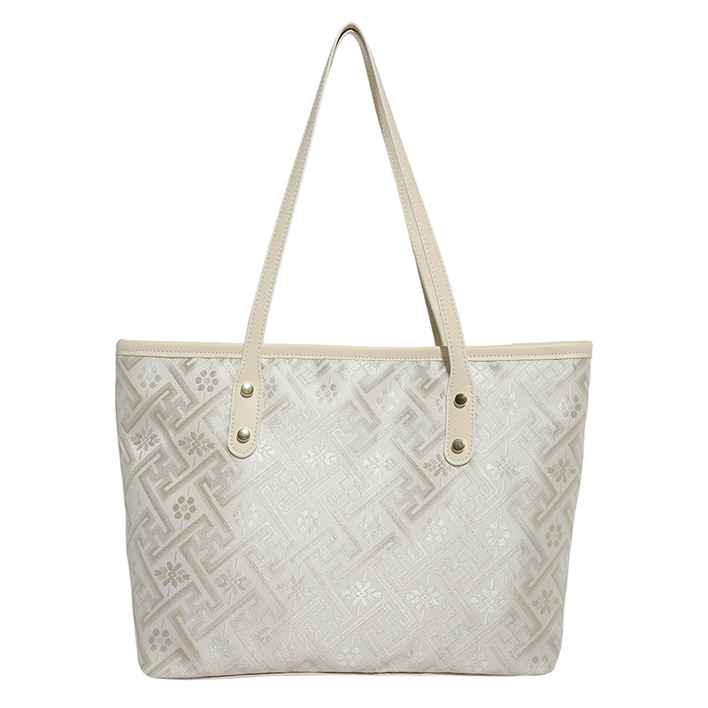 Cross-border Bohemian large-capacity bag, women's summer 2025 new style versatile shoulder bag, casual student tote bag Item Picture