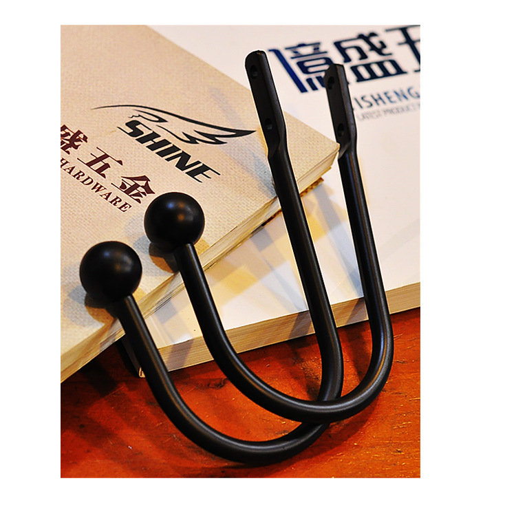 Yonghao Hardware Cross-border Supply Factory direct sales of aluminum alloy curtain straps, small curved hooks, round head curtain hooks, and wall hooks Item Picture