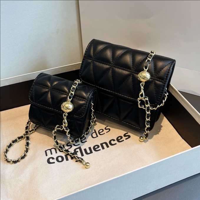 Cross-border diamond-shaped chain bag, versatile small square bag, women's 2025 summer new fashionable and trendy single-shoulder bag, stylish crossbody bag full figure