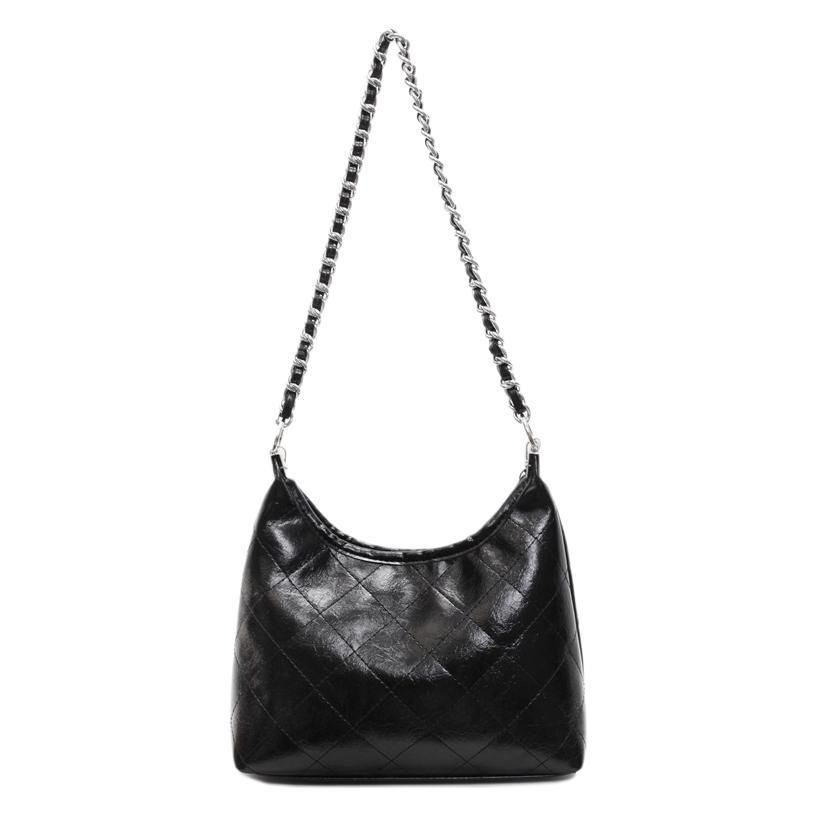 The 2025 new textured diamond-shaped chain underarm bag is a trendy and fashionable crossbody bag for women, versatile, stylish and light luxury single-shoulder bag Item Picture