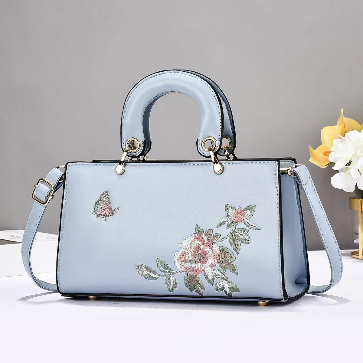 New Chinese-style elegant handbag, elegant and noble mother's handbag, Chinese-style embroidered peony crossbody bag, ladies' bag details Picture