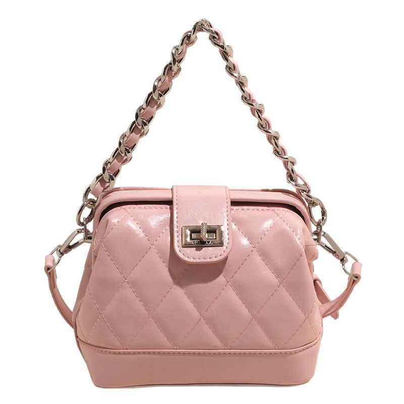 2025 New diamond-shaped chain handbag for women, a retro oil-wax leather single-shoulder pillow bag, a fashionable and versatile crossbody bag Item Picture