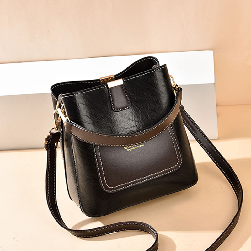 New 2022 ladies' bucket bag, fashionable color-blocking handbag, Korean-style solid color retro single-shoulder bag, casual crossbody bag full figure