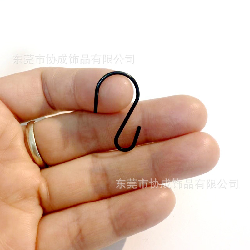 Cross-border best-selling black S-hook, S-iron hook, metal large and small hooks, tag chain S-hook, S-shaped iron hook, hanging hook Item Picture