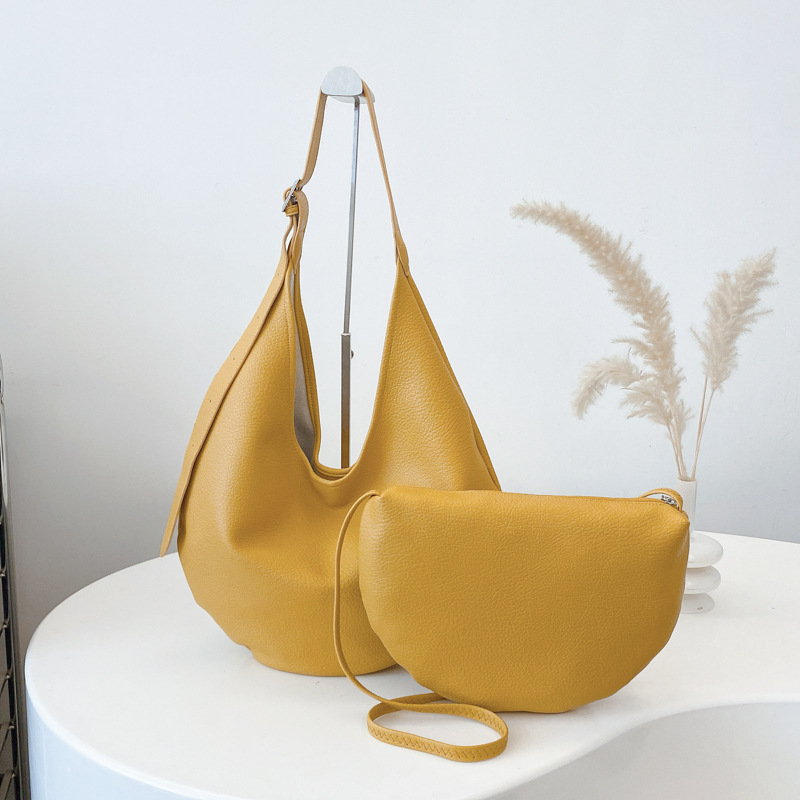 High-quality underarm bag for women, new summer 2025, fashionable and versatile single-shoulder bag, niche design, large capacity handbag full figure