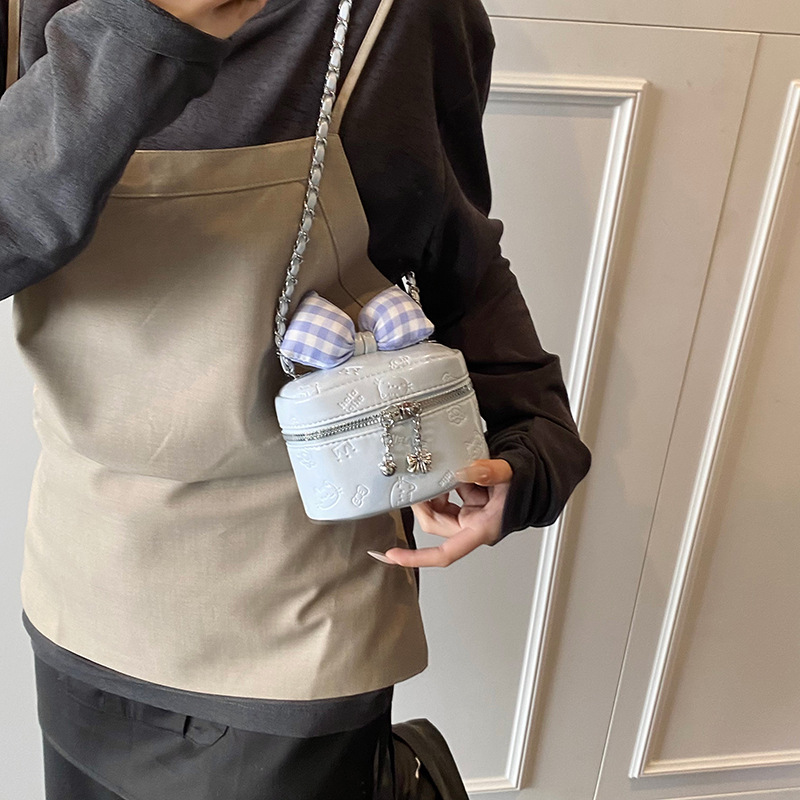 New cross-border women's bag, Xiaoxiang-style bow mini bucket bag, parent-child chain crossbody bag for export details Picture