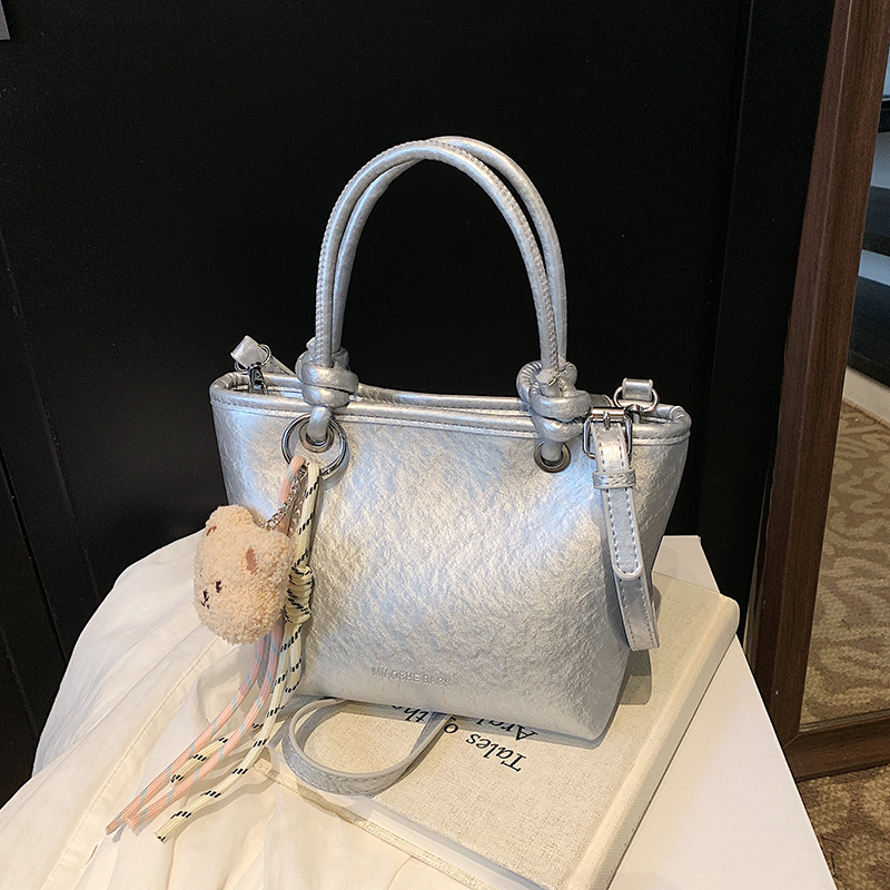 "Little Bag Women 2025 New Style High-end retro simple bucket bag Women's crossbody bag Casual Japanese and Korean single-shoulder bag. Specification drawing