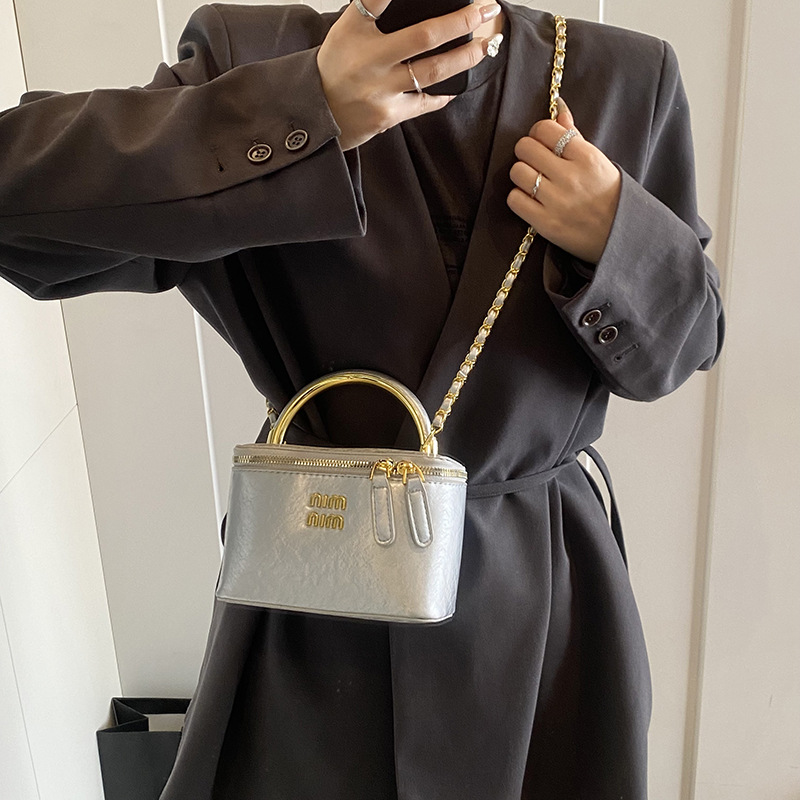 Oil wax leather hand-held box bag for women, 2025 new style, fashionable and versatile chain bag, bestseller, stylish single-shoulder crossbody bag Specification drawing