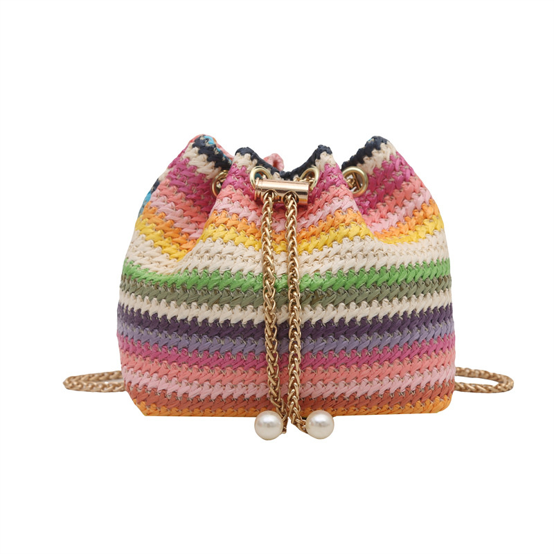 Fashionable ethnic style straw woven bucket bag for women, 2025 summer new color-blocking single-shoulder bag, trendy chain crossbody bag Item Picture